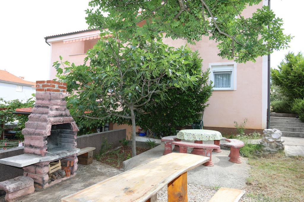 Apartments Estee Soline Soline  Εξωτερικό φωτογραφία