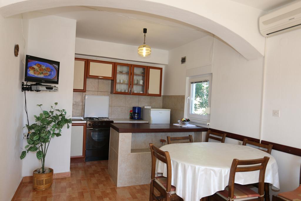 Apartments Estee Soline Soline  Εξωτερικό φωτογραφία